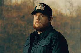 LUKE COMBS