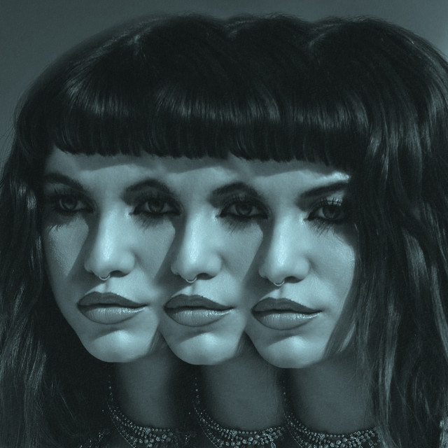 SOFIA REYES & ALAN WALKER