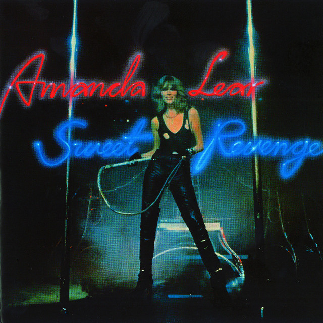 AMANDA LEAR