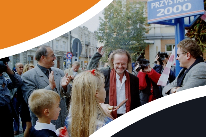 Kapsuła czasu i Przystanek 2000