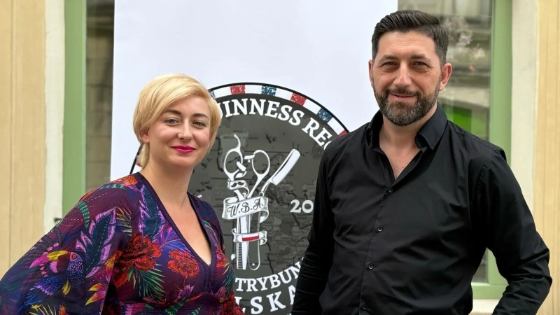 Rekord Guinnessa w Piotrkowie - Agnieszka Wojtaś oraz Artur i Barbara Żółtak